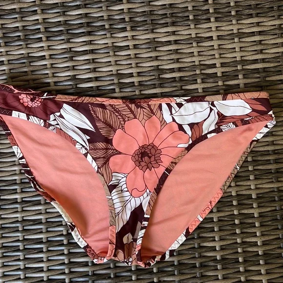 Aerie Brown Flowers Bikini. - Picture 4 of 11